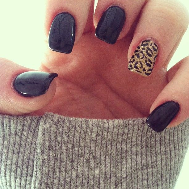 Black Nails with Leopard Accent